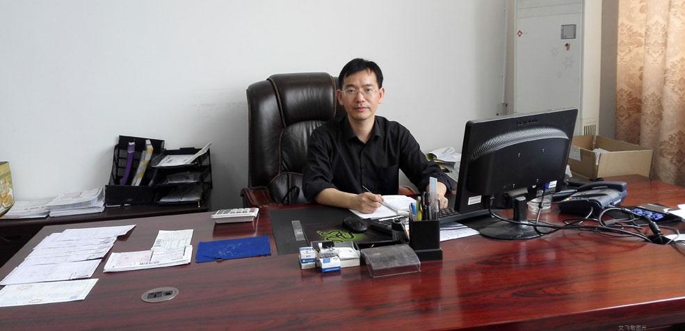 牛商論道艾飛敏銅箔張毅敏